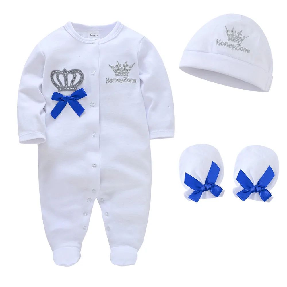 Ensemble pyjama bebe blanc avec nœuds bleus, bonnet et moufles