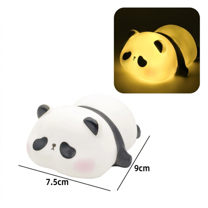 Veilleuse panda couché avec ses mesures de 7,5 cm et 9 cm